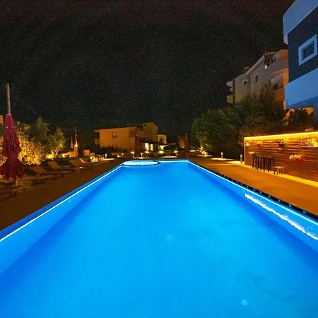 Qendra 3* كساميل
