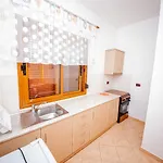 Szálloda Qendra 3*
