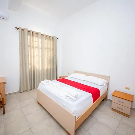 Qendra Hotel 3*