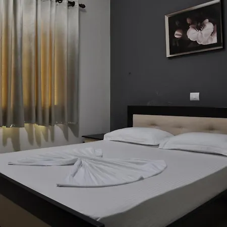 Qendra Hotel Ksamil