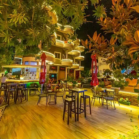 Hotel Qendra Ksamil
