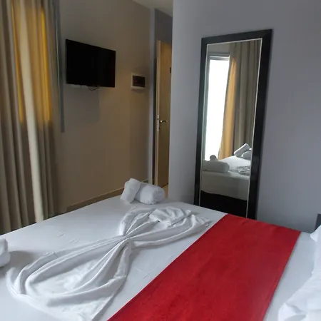 Qendra Hotel